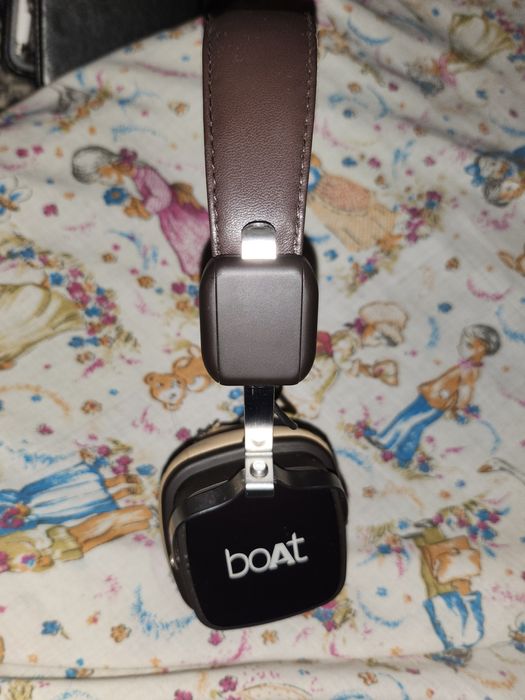 Casti audio Bluetooth BOAT ROCKERZ perfect funcționale,acumulator 1 zi