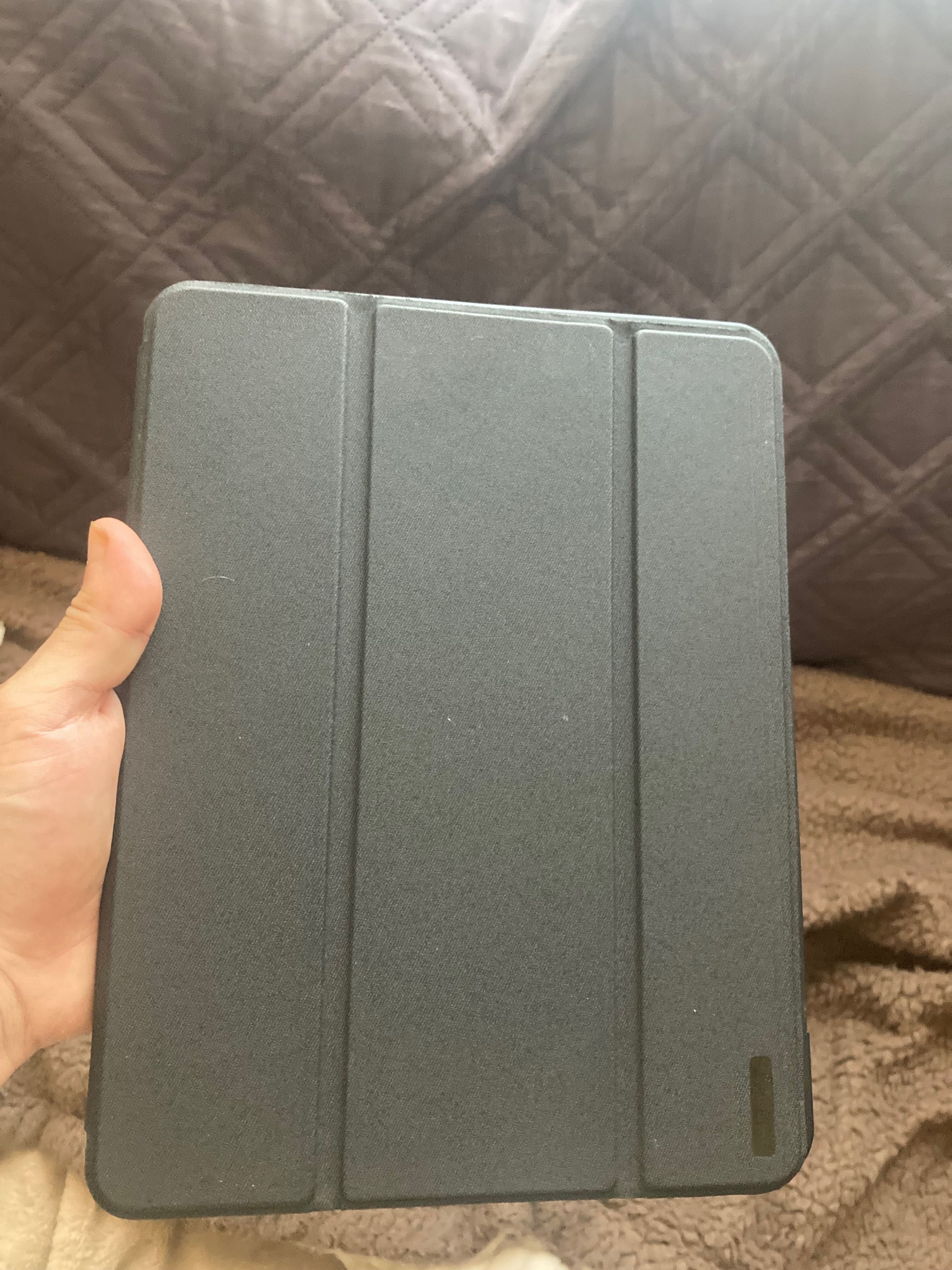 iPad Pro 11” 2020, 128GB / ICloud activ se vinde doar pentru piese!