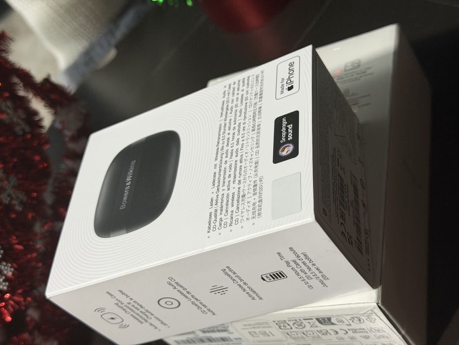 Casti Bower Wilkins  Pi8 , Wireless Earbuds , sigilate noi.