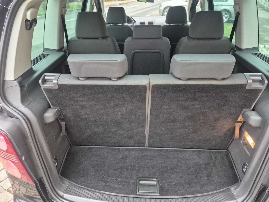 Vw Touran Facelift 2.0 TDi 177 Cp 2008 cu 7 Locuri