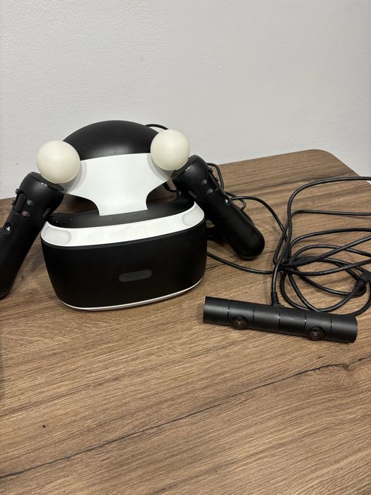 Ps4 PRO+ PS VR Headset (kit functionare completa)+20 CD-uri (separat)