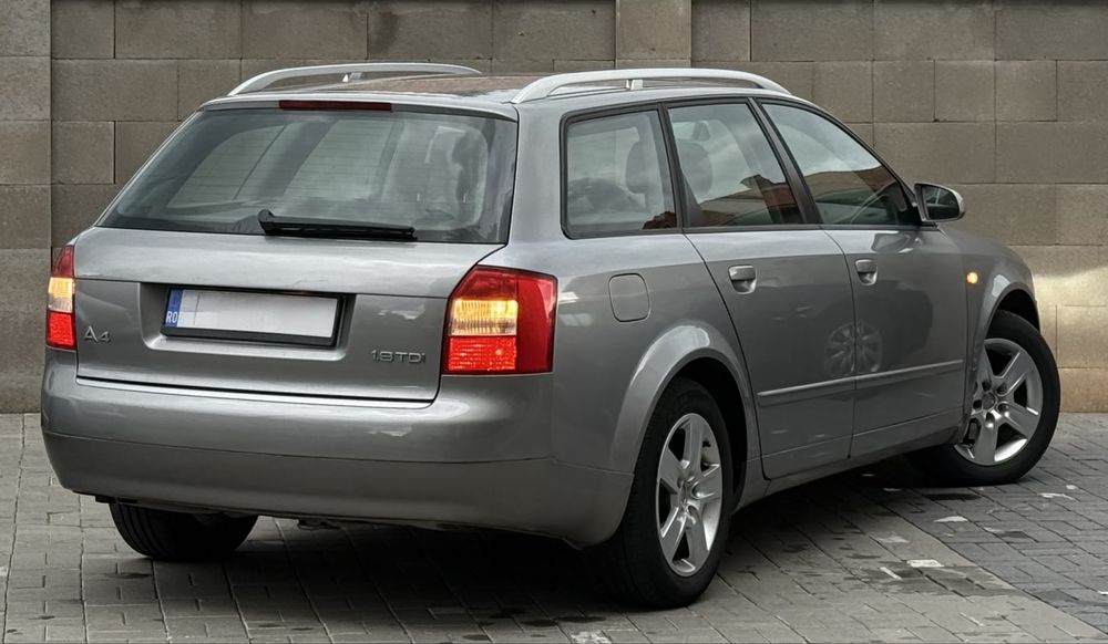 AUDI A4 B6//Avant//1.9-TDi//131-CP AWX//S-Line Auto Impecabill//