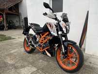 KYM DUKE 390cc 4tempi