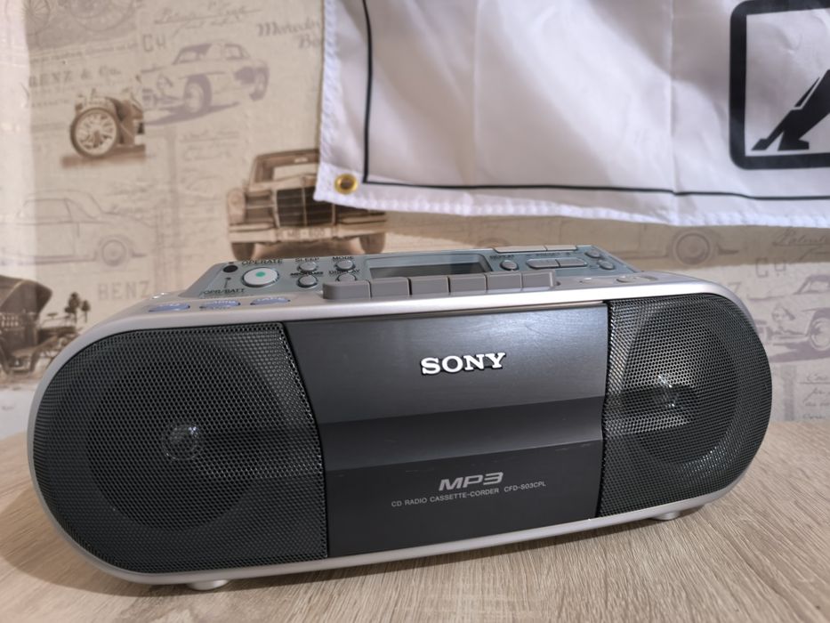 Радиокасетофон + СД - Sony CFD-SO3CPL