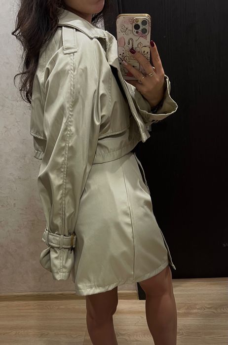 Сет нов с късо яке