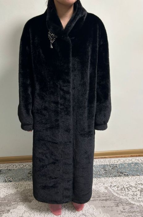 Продам новую женскую шубу