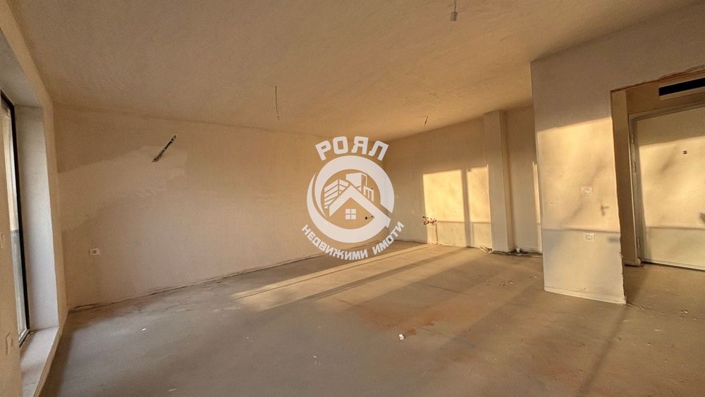 Продава се Тристаен апартамент в Пловдив, Христо Смирненски - 114 кв.м за 1464 €/кв.м - Снимка #1