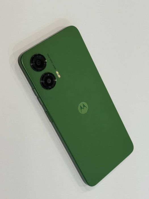Motorola G35 – 256GB / 4GB RAM – Зелен – Чисто нов!