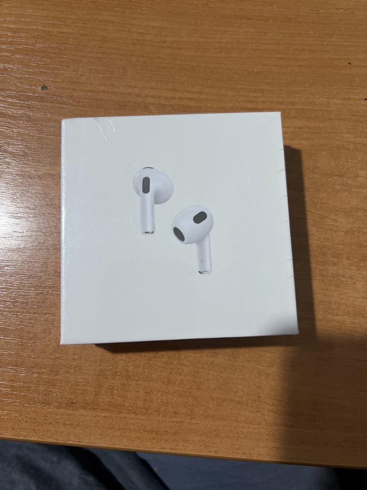 AirPods MagSafe Charging Case