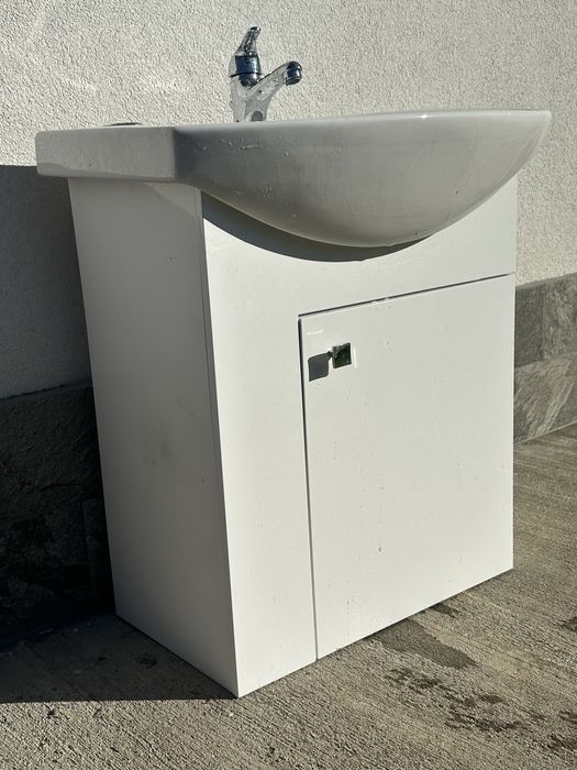 Мебел за баня или тоалетна