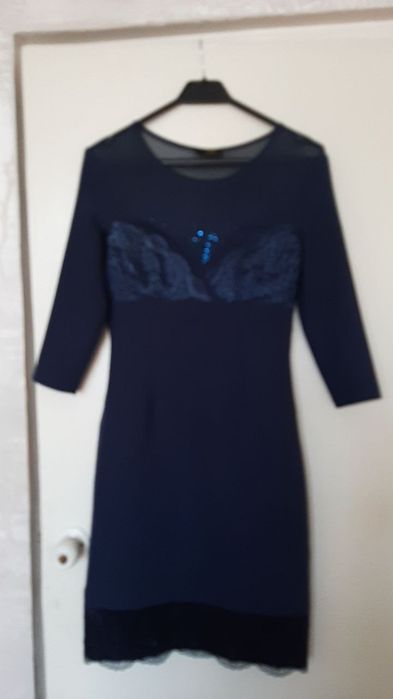 Красивое женское платье