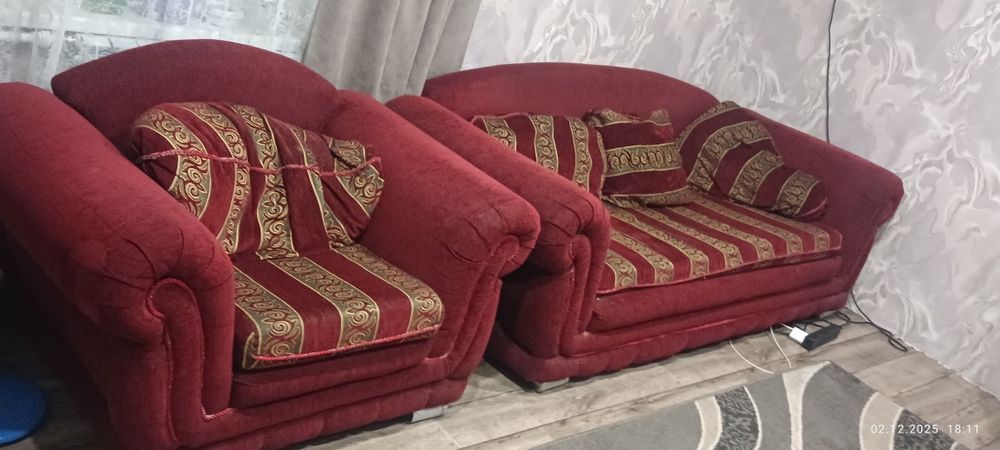 Продам диван и кресло