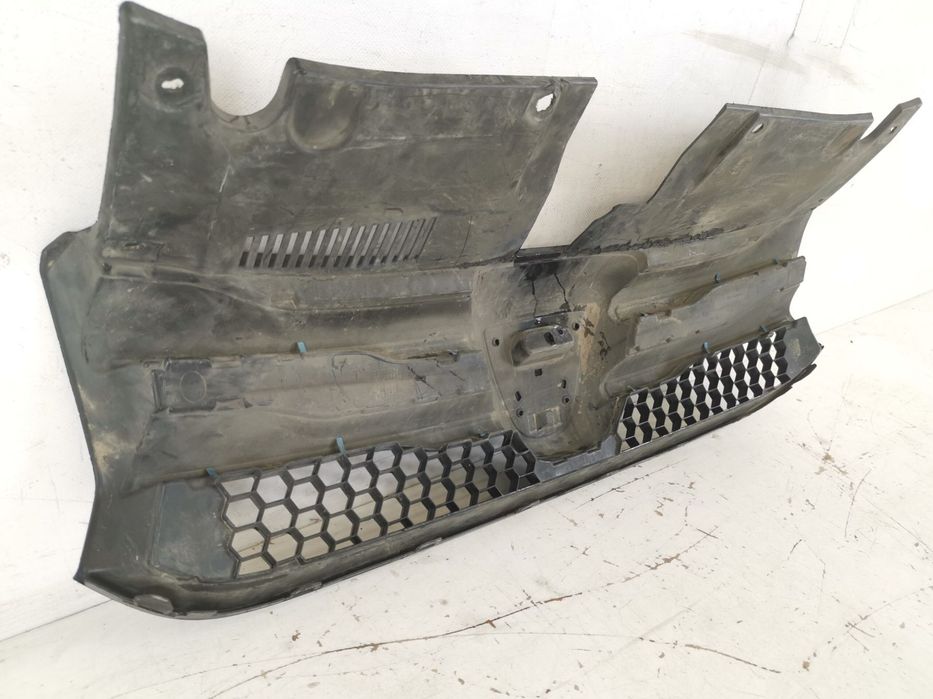 Grila Radiator Dacia  Logan 2 2013 2014 2015 2016 Originala In Stare B