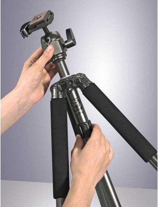 Trepied foto Hama Traveller Compact Pro, usor, compact si versatil.