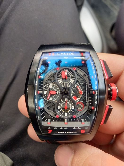 Часы CVSTOS оригинальные