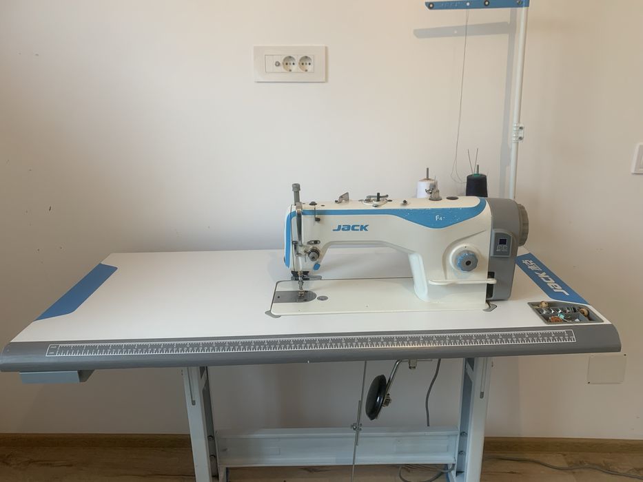 Masina cusut Jack F4