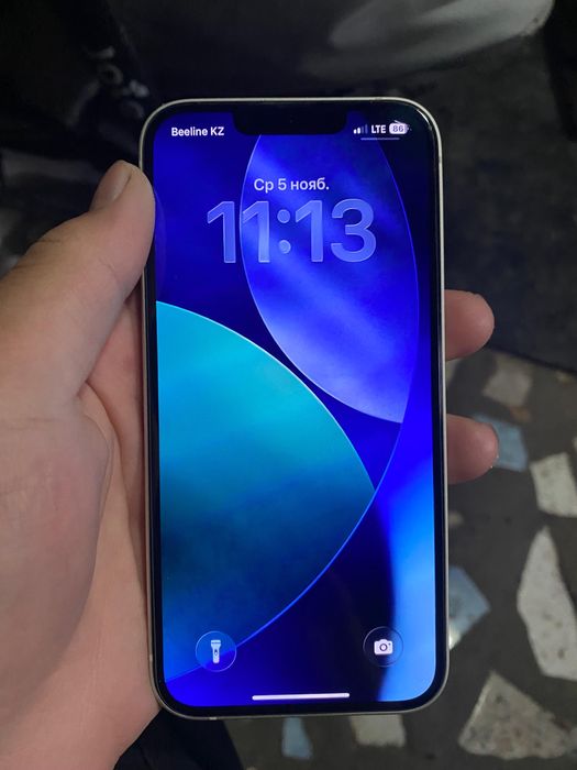 Продам Айфон13 норм со