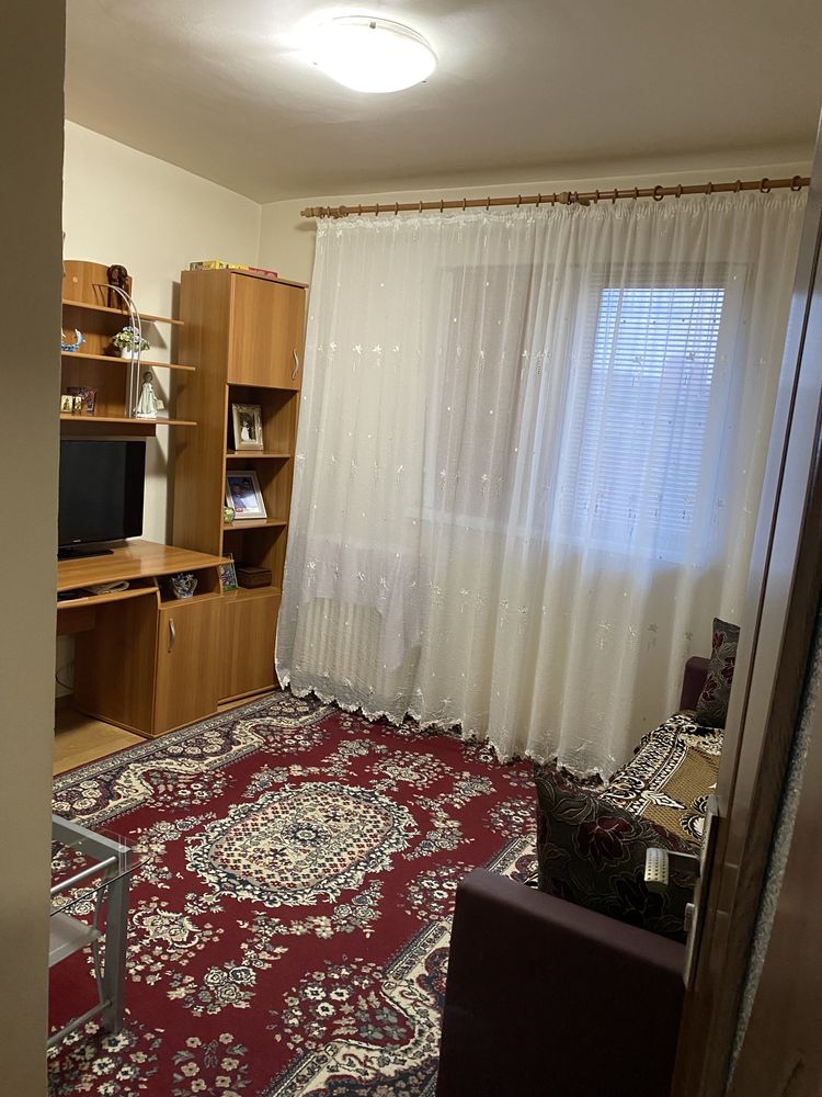 Vând  apartament 2 camere cartierul Manastur