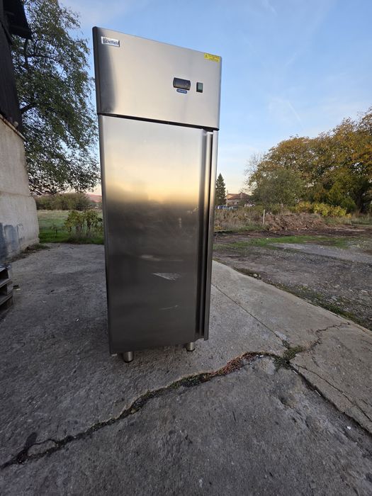 Хладилник 60/40 см.