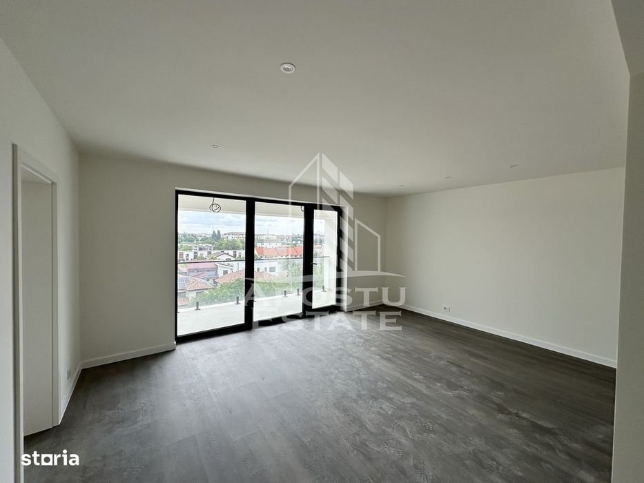 Apartament cu 2 camere, loc de parcare subteran,  Aradului