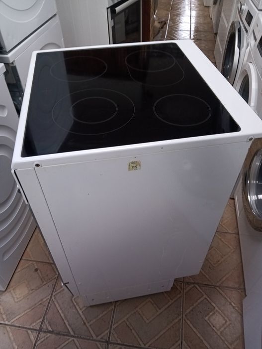 Свободно стояща печка с керамичен плот Бош Bosch   2 години Гаранция!