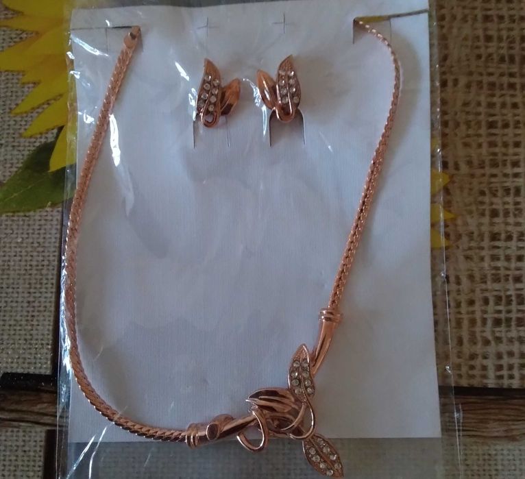 Антикварно колие с обеци