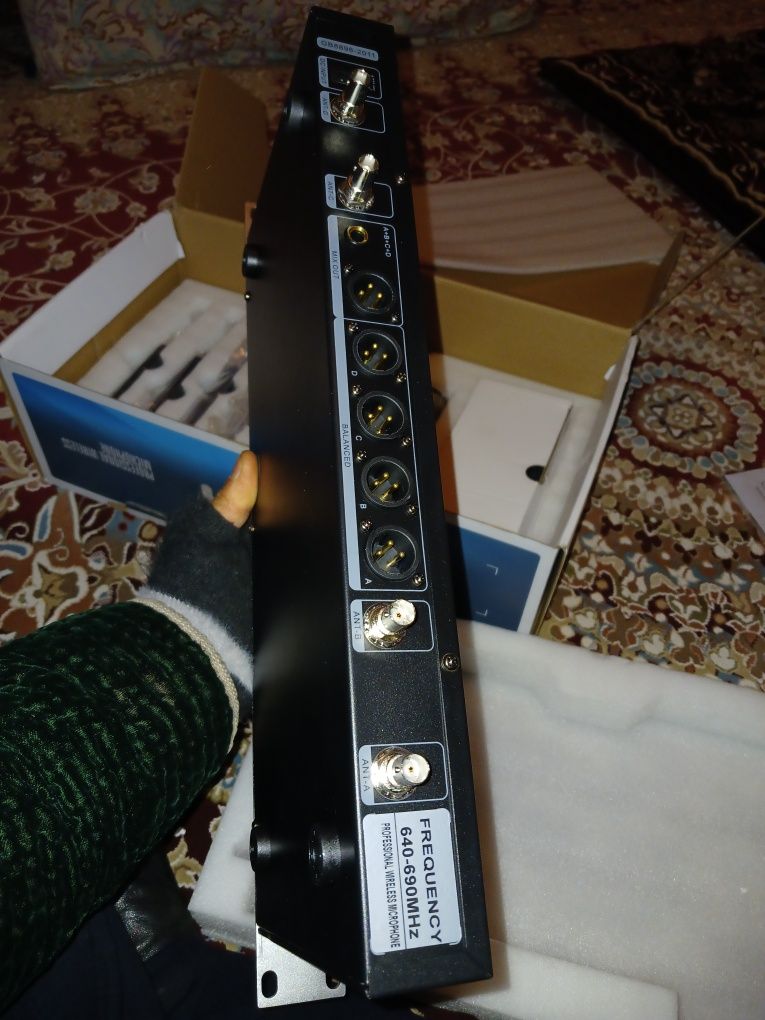 Noir-audio u-5400