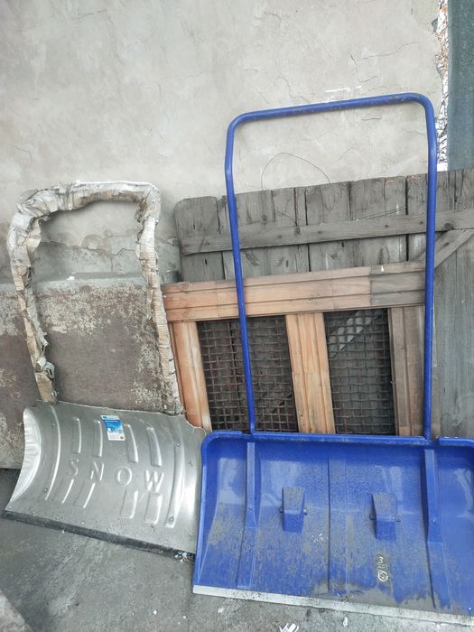 Продам скребок для снега