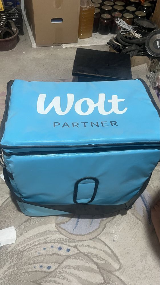 Сумка от компаний Wolt