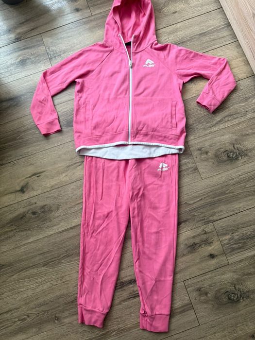 Дамски екип flair нов