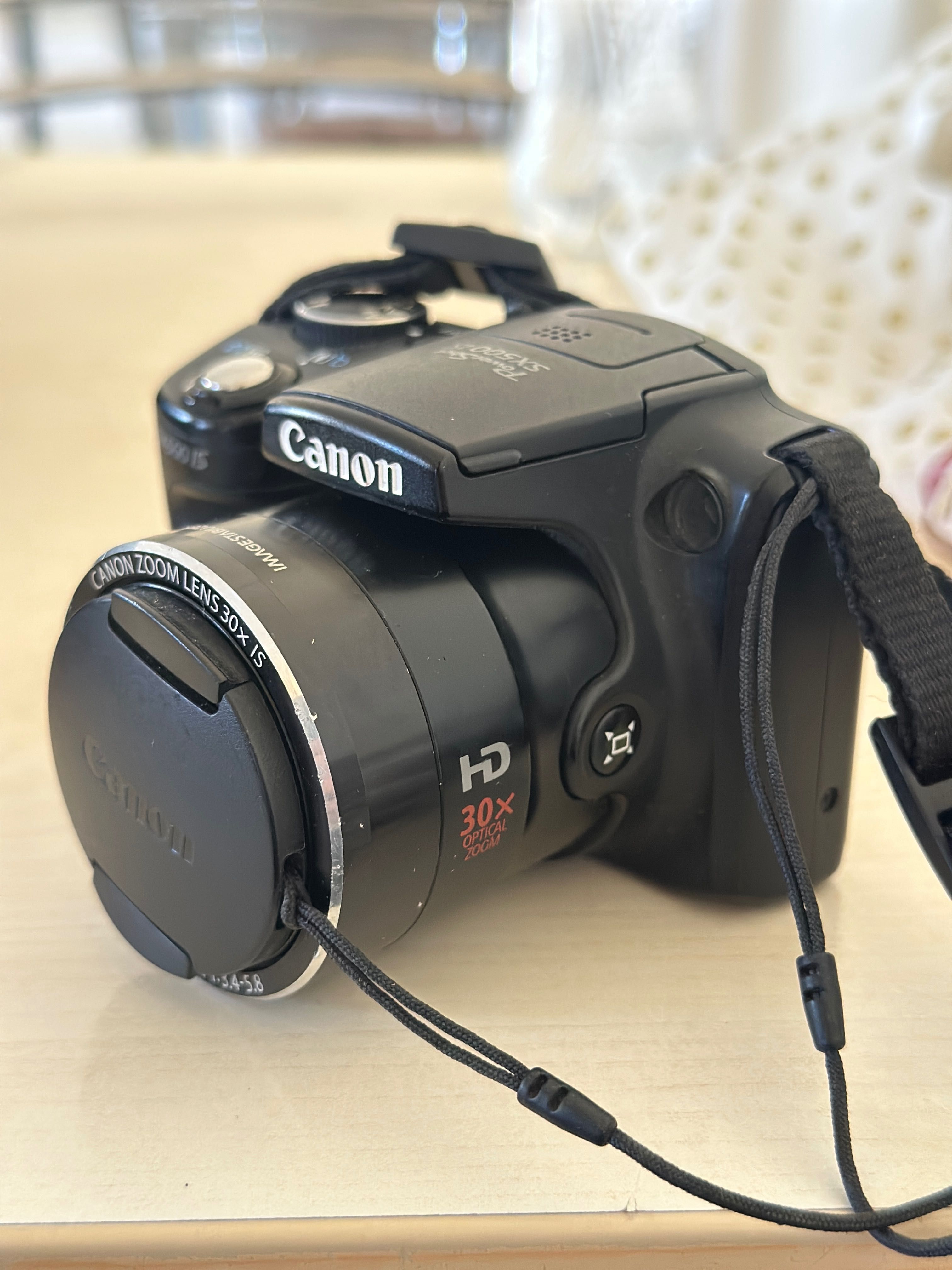 foto aparat canon