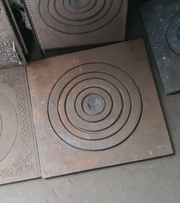 Plite  din fontă 540mm  x 540 mm