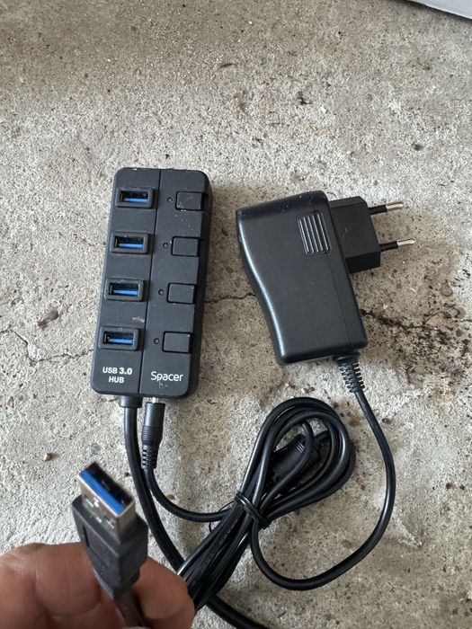 Adaptor USB 3.0 nou cu 6 porturi