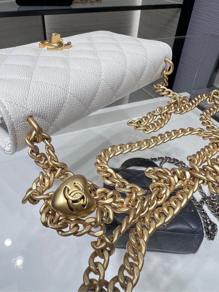 Geanta Chanel stoc