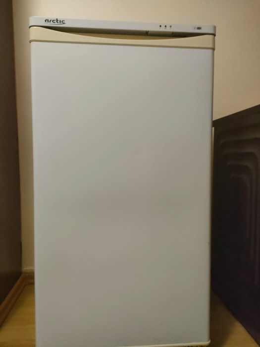 Lada frigorifica Arctic 105x55x50 cm