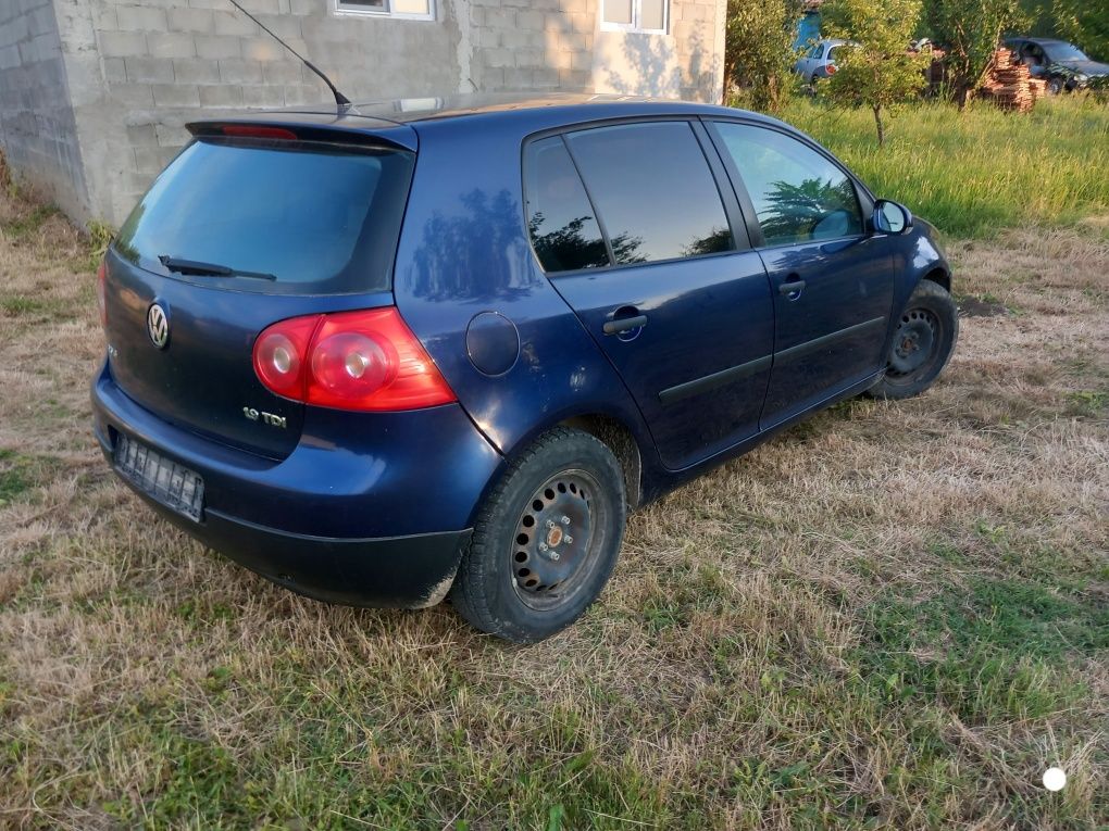 Голф 5 1.9 105 коня