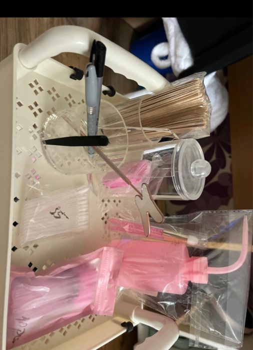 Carucior cu produse pentru gene noi