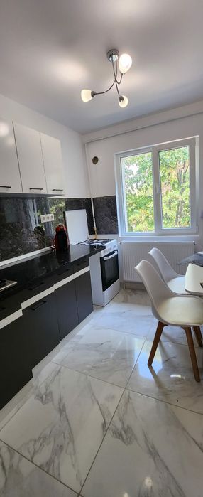 Regim hotelier,situat la 5 min de centrul orasului,apart 2 camere