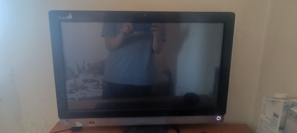 Asus all in one PC cu touchscreen