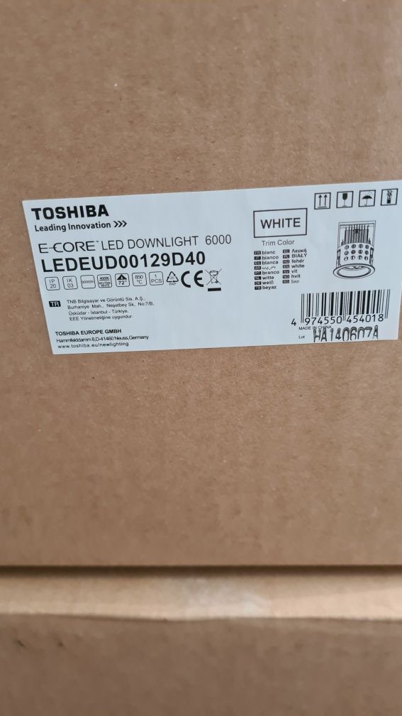 Proiector led toshiba