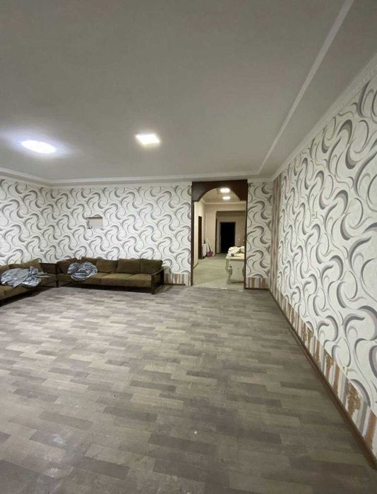 2 каватли 5 хонали+ подвал 1,7 сотокдан иборат булган ховли сотилмокда