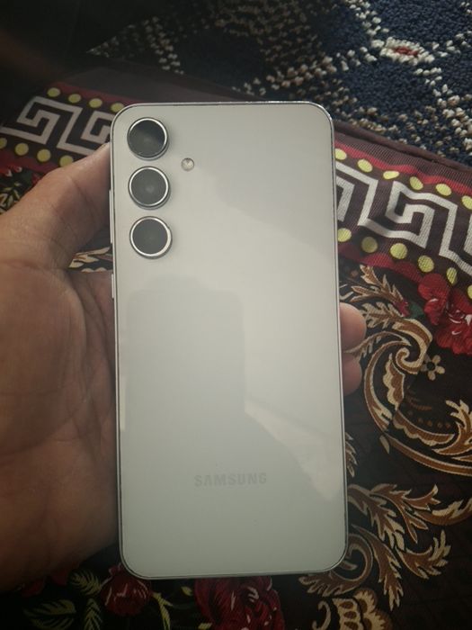 Samsung A55 256  вес комплект