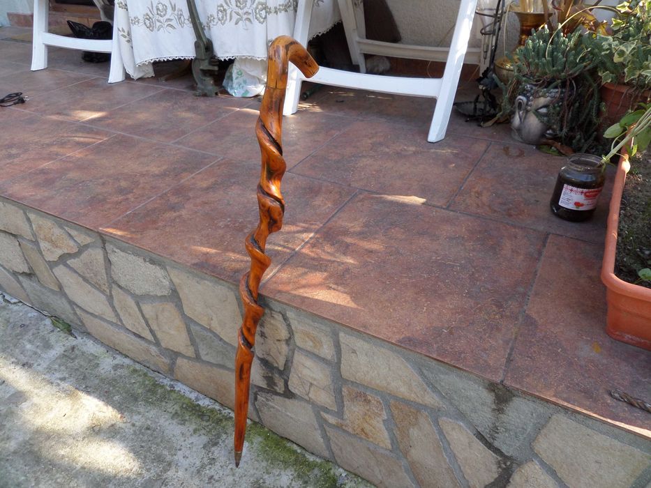 Baston toiag ciumag de vrajitor deoosebit frumos rasucit usor rezisten