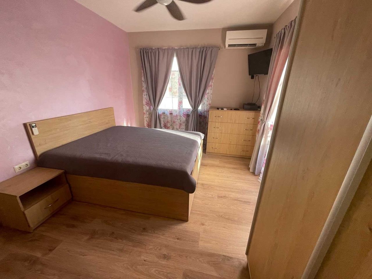 Дава се под наем Къща в Бургас, Сарафово - 250 кв.м за 1100 € - Снимка #4