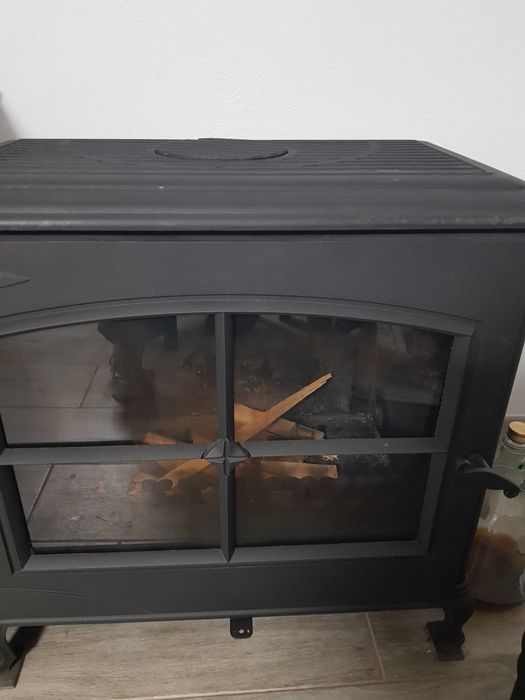 Șemineu fontă ,toată din fontă ,fără tablă