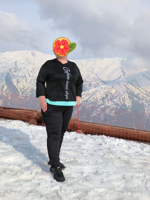 Спортивный костюм женский