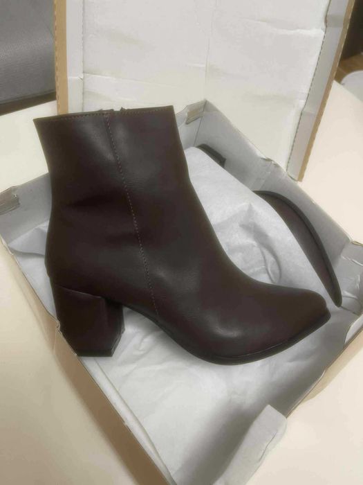 Кожени пролетно-зимни боти