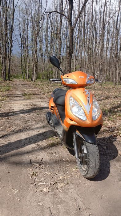 Vând scuter sym 49cc