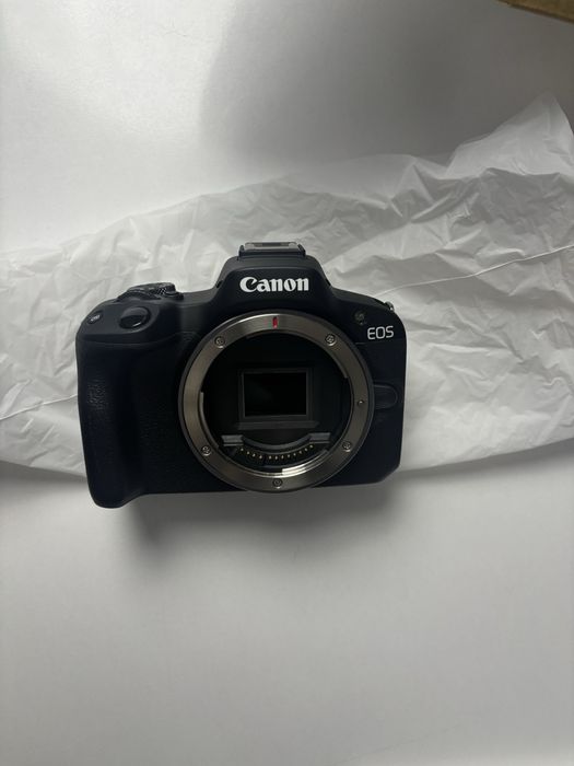 Aparat foto Mirrorless Canon EOS R50 , 24.2Mp, 4k +Obiectiv 18-45 mm,