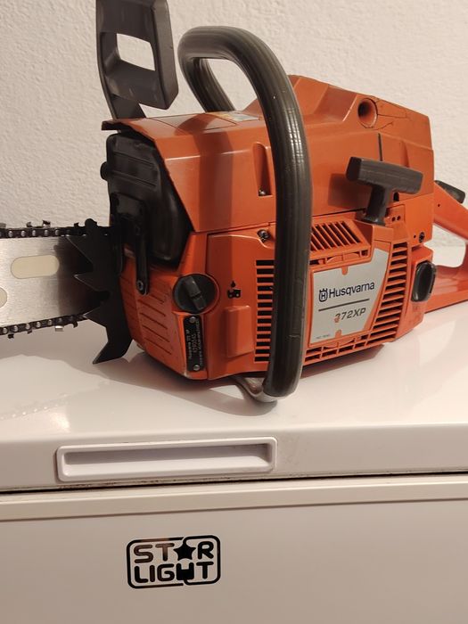 Vand husqvarna 272 XP stare foarte buna